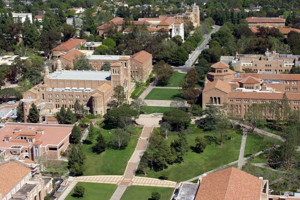 Aerial view of Royce Hall (left) and the Powell Library (right) flanking the Janss Steps on the University of California, Los Angeles (UCLA) campus